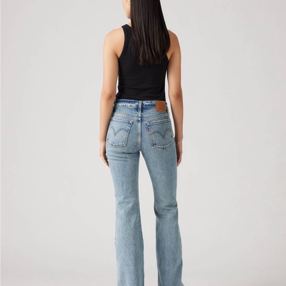 Levi's Wedgie Bootcut Jeans - Picture 2 of 10